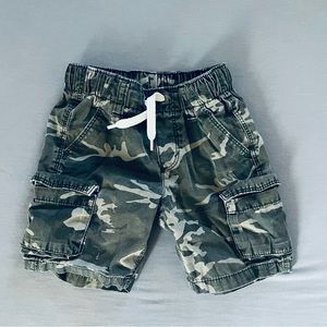 Toddler camo shorts